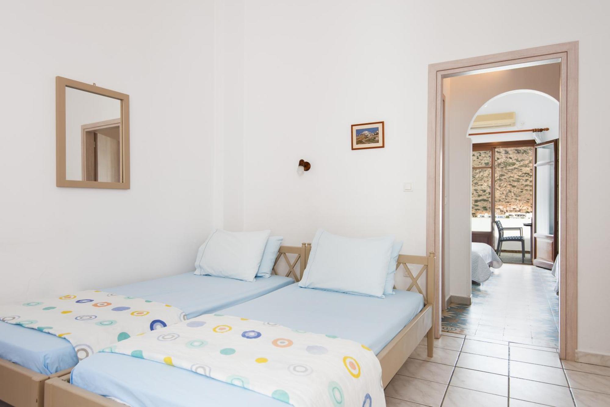 Simeon Rooms & Apartments Kamares  Exterior photo
